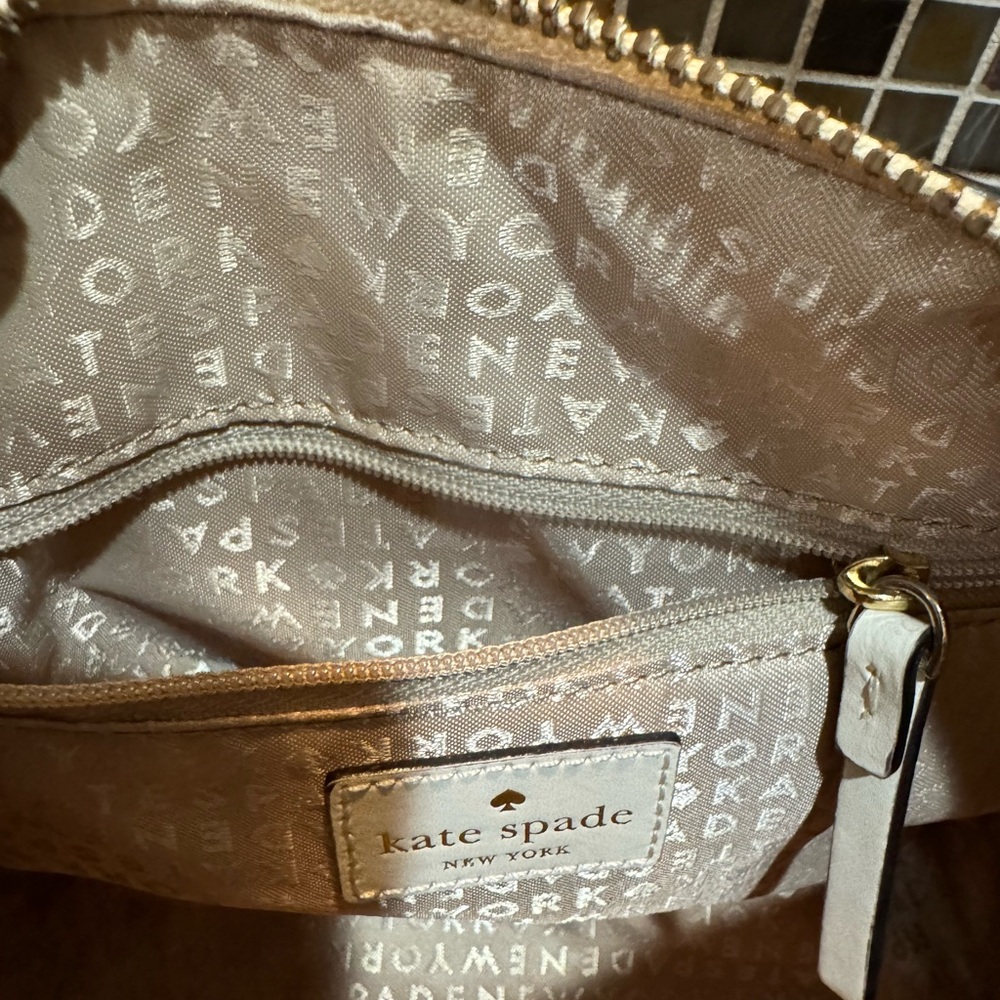 Kate Spade Cream Lightweight bag - Picture 4 of 4